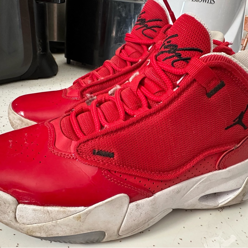 Jordan max aura 4 youth